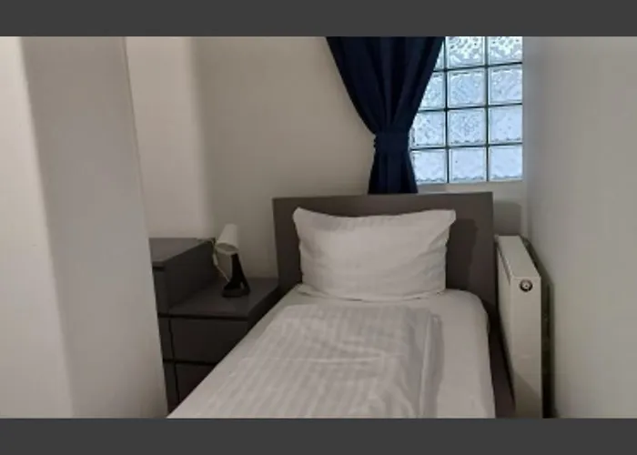 Bola 40 3 Schlafzimmer Einzelbetten * Hamburg